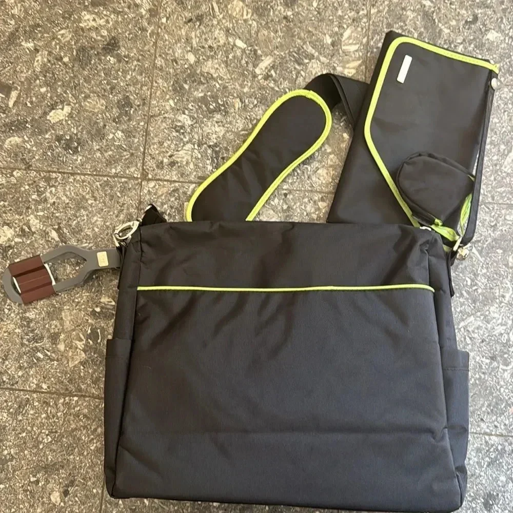 JJ Cole black/lime/gray pattern multi compartment adjustable strap diaper bag